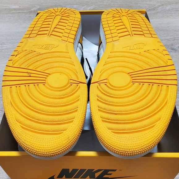 Size 13 - Nike Air Jordan 1 Retro High OG Taxi Yellow Toe  555088-711 Pre-Owned - Picture 8 of 12